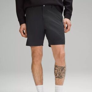 Lululemon Men’s ABC Classic Fit Short in Dark Grey Size 34